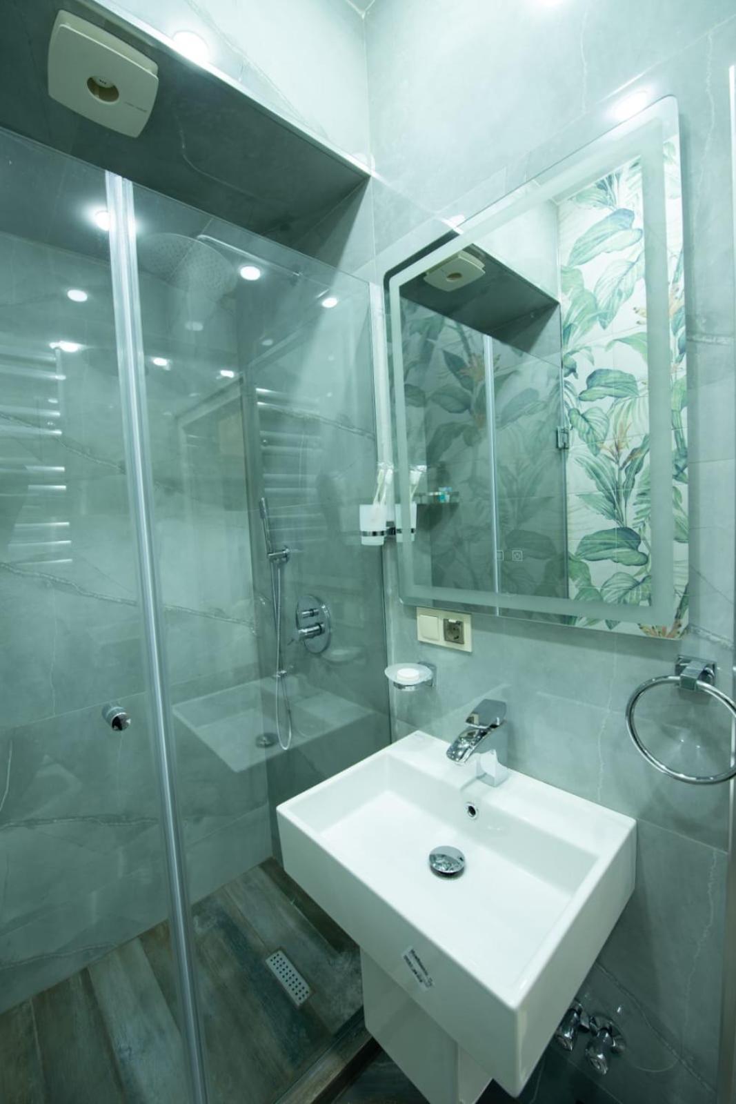 Marita Hotel Tbilisi ภายนอก รูปภาพ