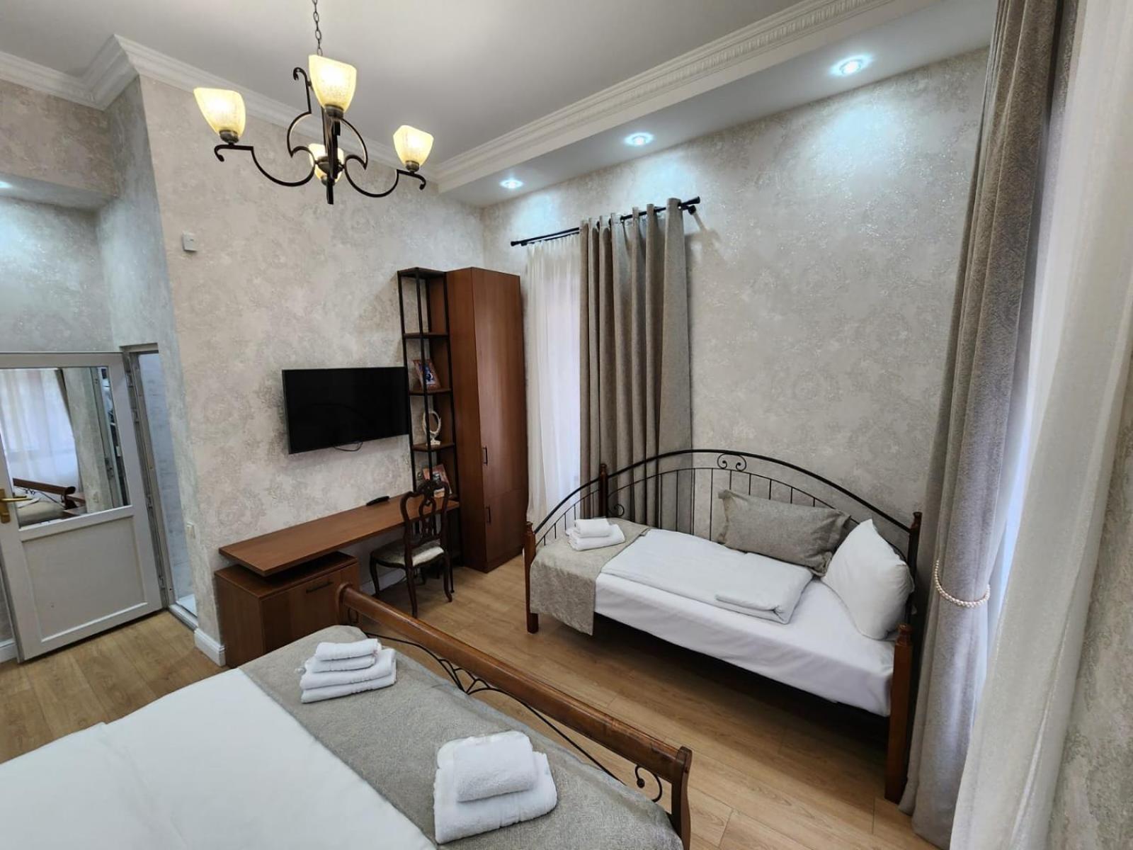 Marita Hotel Tbilisi ภายนอก รูปภาพ